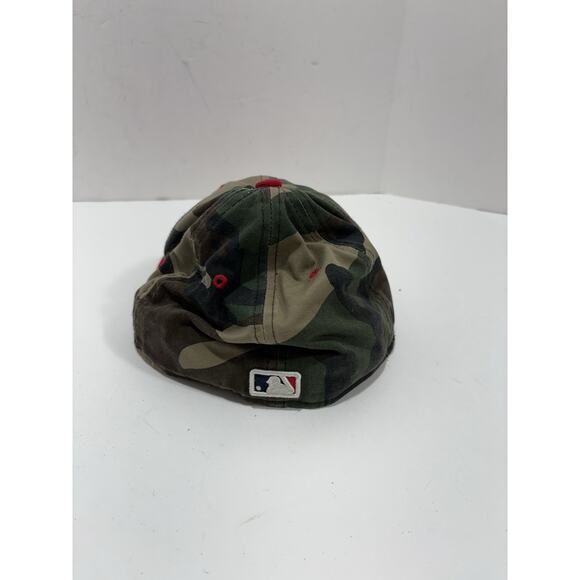 Los Angeles AngelsNew Era 9Fifty Camo & Red Fitted Sz 7 3/8 Cap Hat - Picture 3 of 7